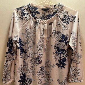 Banana Republic Floral Blouse - Medium - New in Perfect Condition